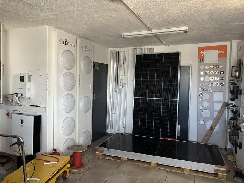 To Let Commercial Property for Rent in Montague Gardens Western Cape